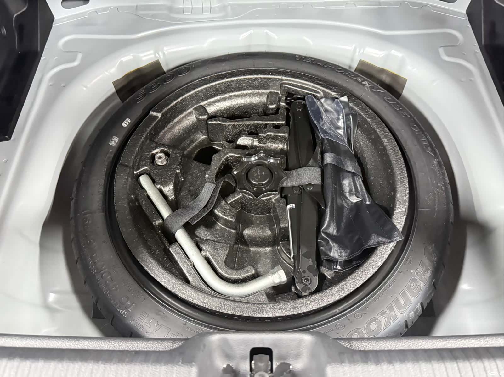 Audi Q2L, 2023 22