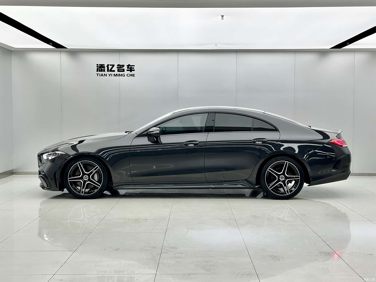 Mercedes-Benz CLS, 2022 4