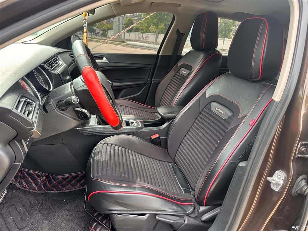 Peugeot 408, 2016 4