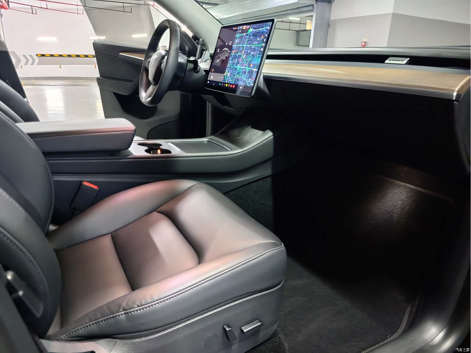 Tesla Model Y, 2021 9
