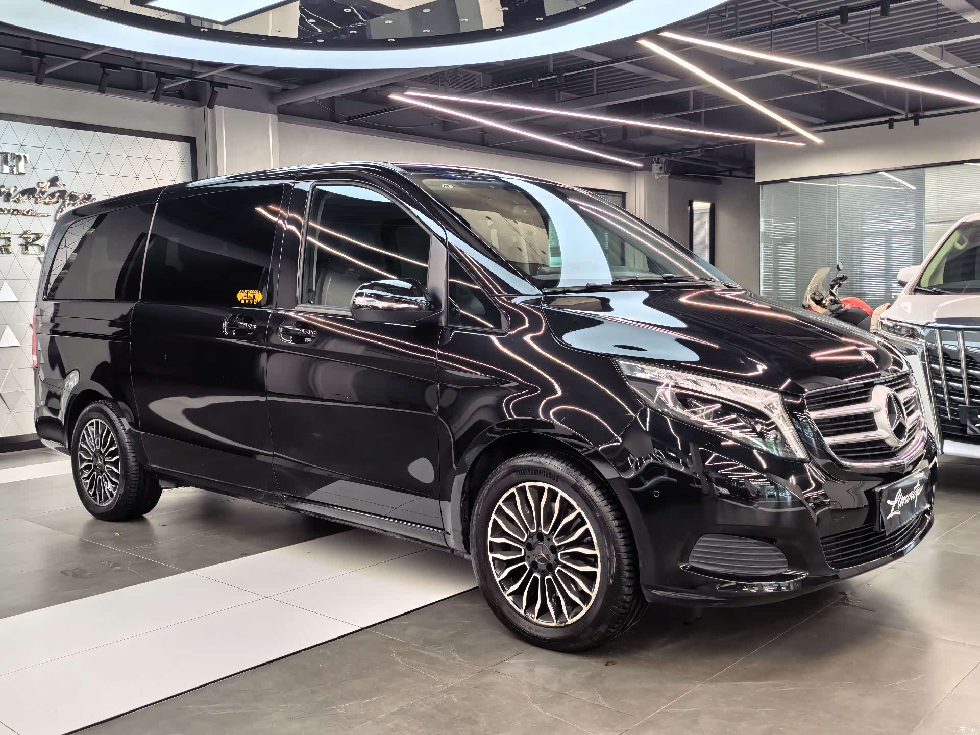 Mercedes-Benz V-Class, 2018 1