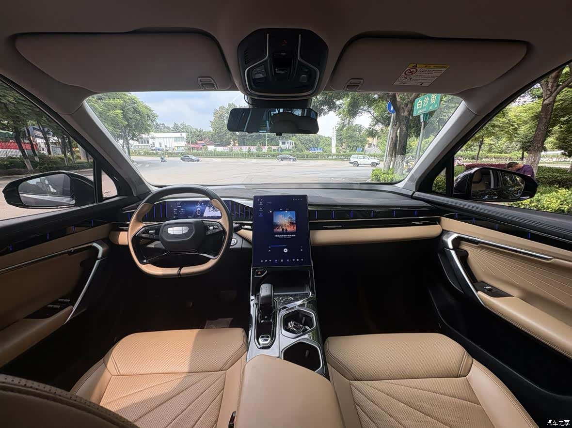 Geely Boyue, 2023 все фото