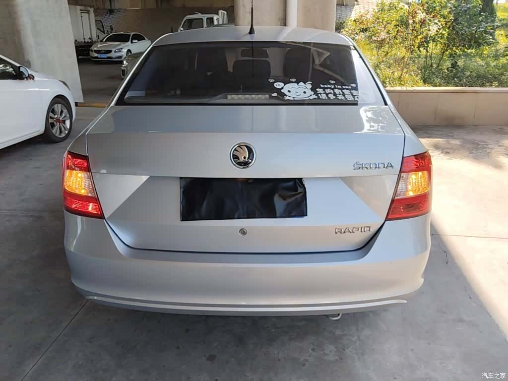 Skoda Rapid, 2016 6