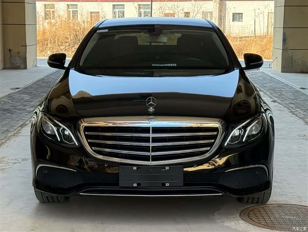 Mercedes-Benz E-Class, 2019 3