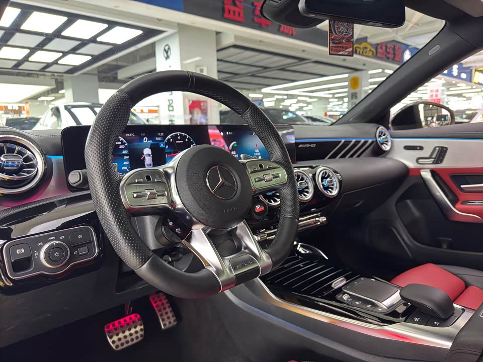 Mercedes-Benz CLA AMG
