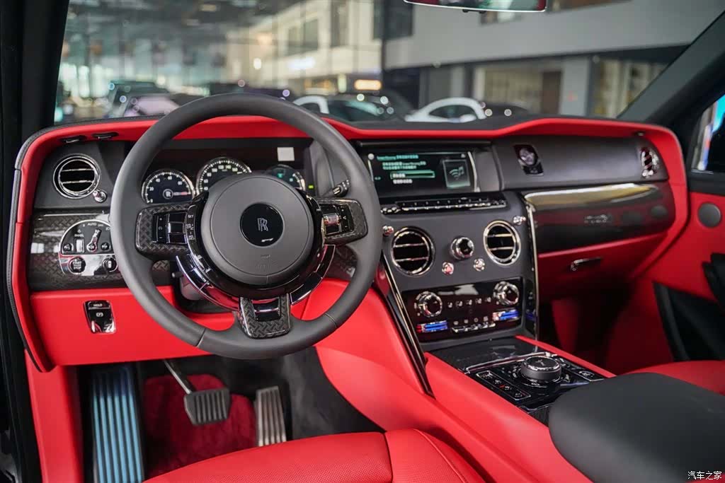 Rolls-Royce Cullinan, 2023 24