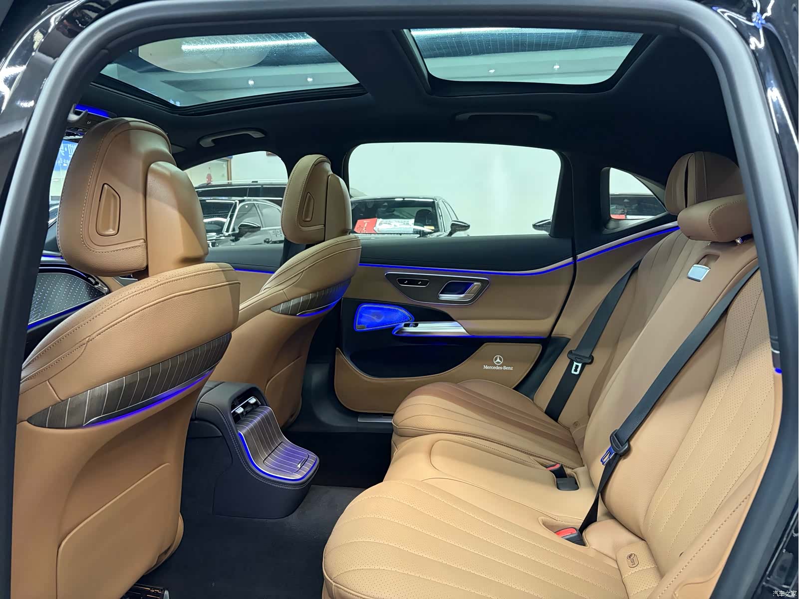 Mercedes-Benz E-Class, 2024 6