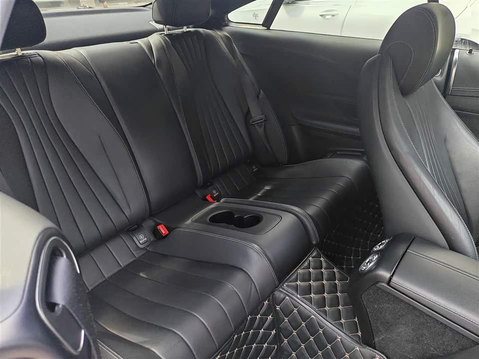 Mercedes-Benz E-class Mercedes-Benz E-class