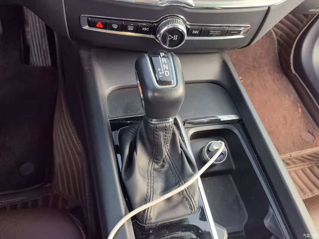 Volvo XC60, 2019 14