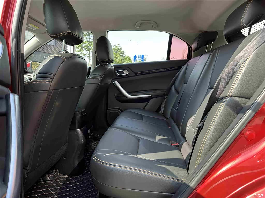 DongFeng AX4, 2018 18