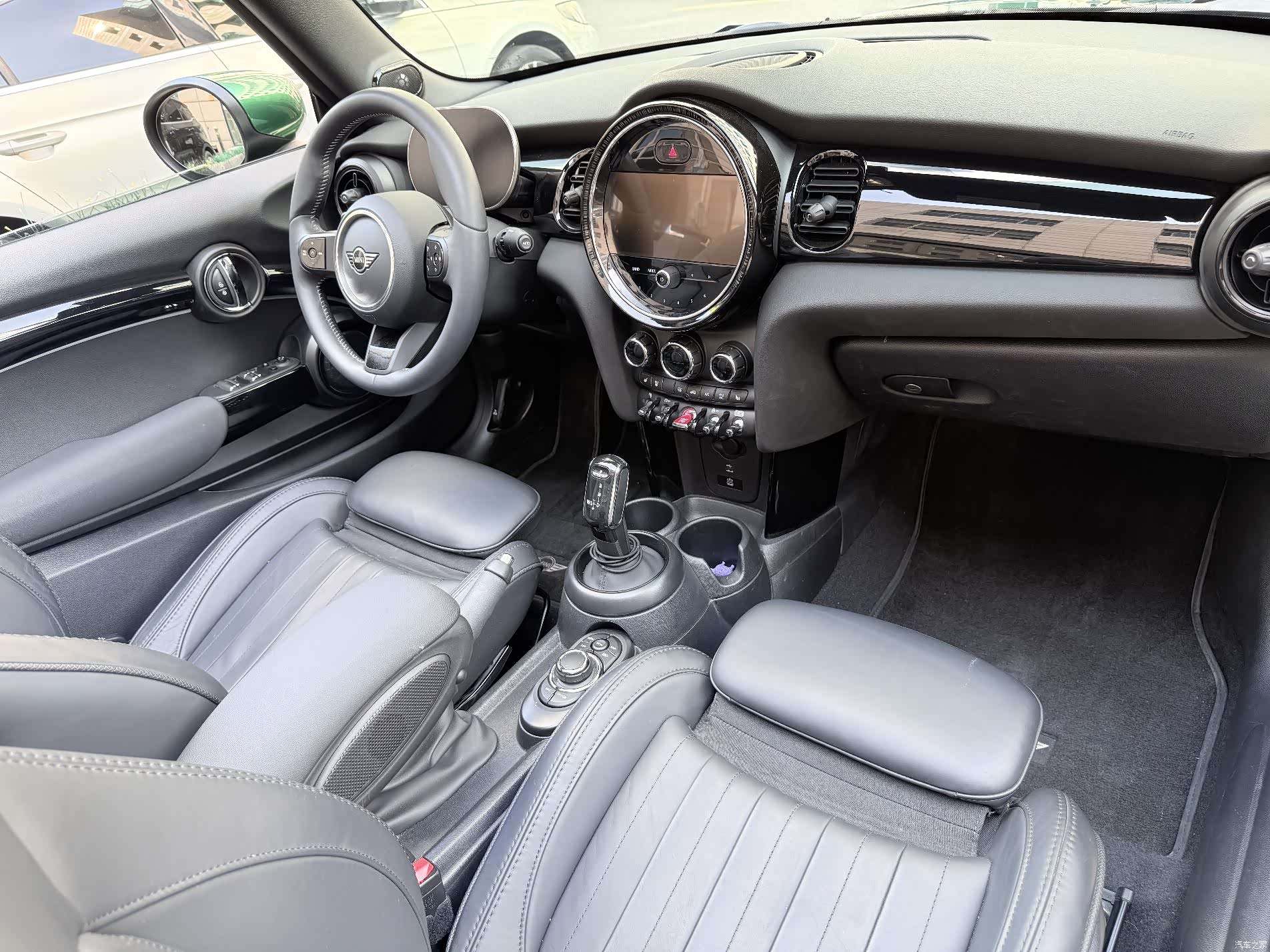 Mini Cooper, 2024 13