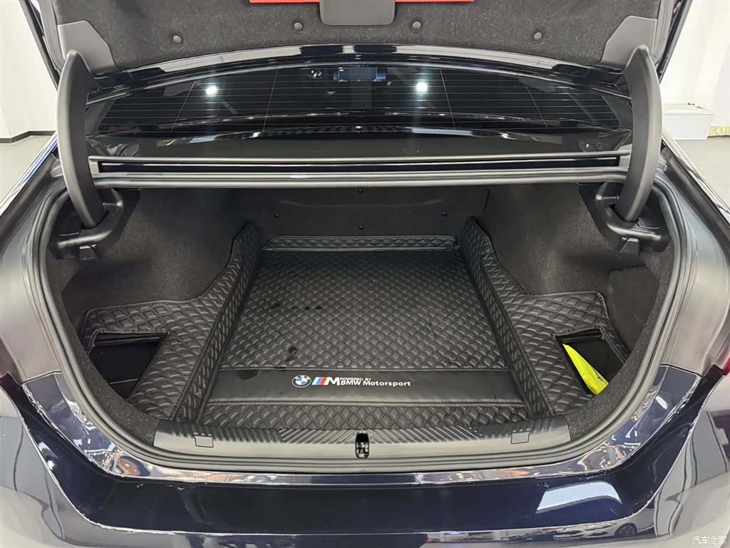 BMW 5 Series, 2024 25