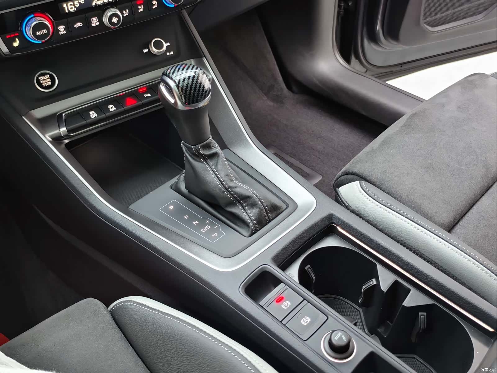 Audi Q3, 2023 20