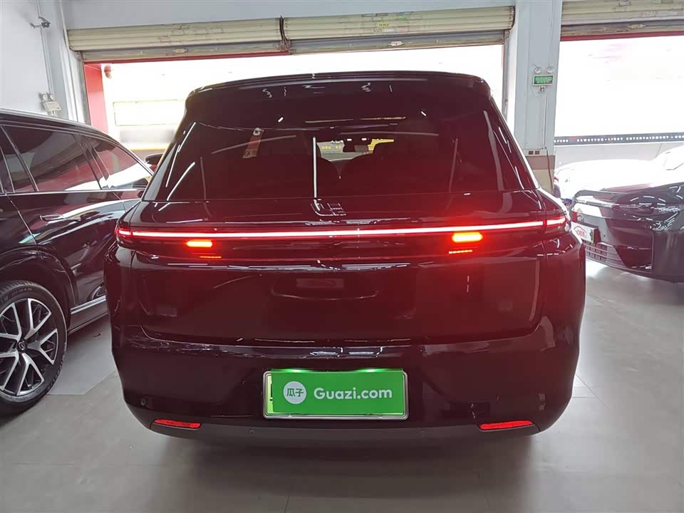 Li Auto Ideal L8