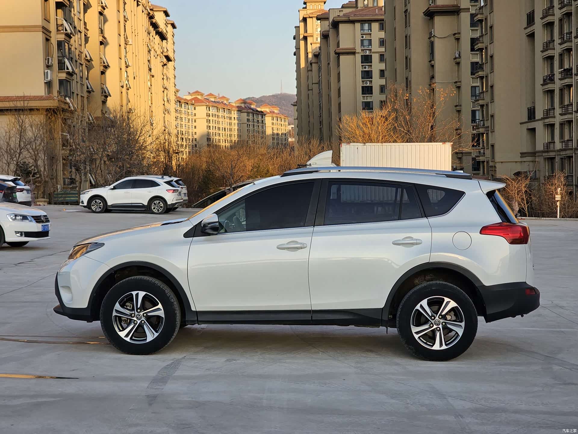 Toyota RAV4, 2016 3