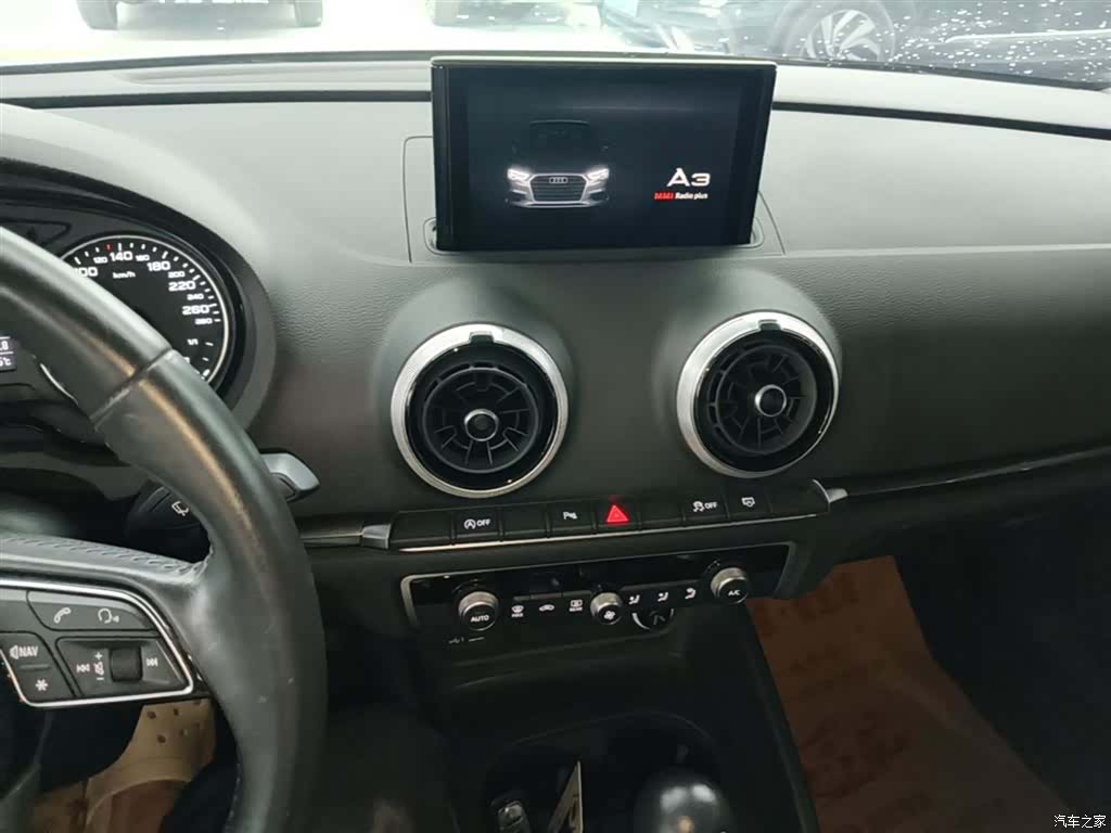 Audi A3, 2019 13