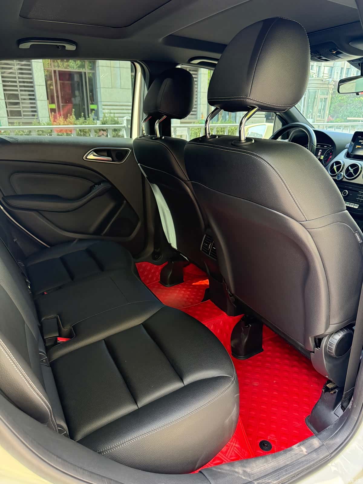 Mercedes-Benz B-Class, 2017 13