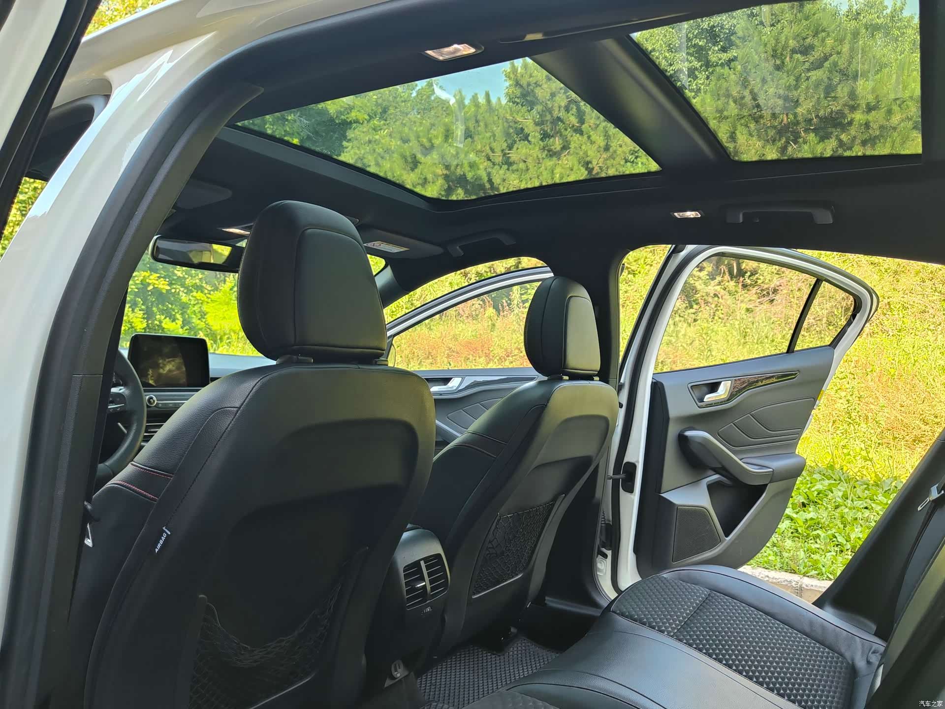 Ford Focus, 2020 6