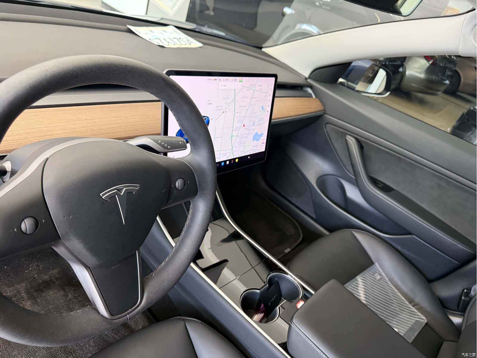 Tesla Model 3, 2020 10