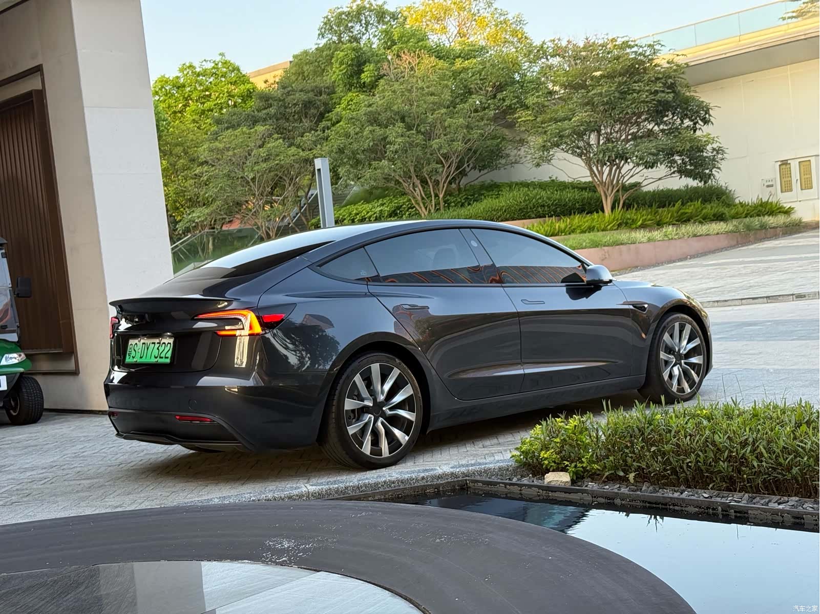 Tesla Model 3, 2024 все фото