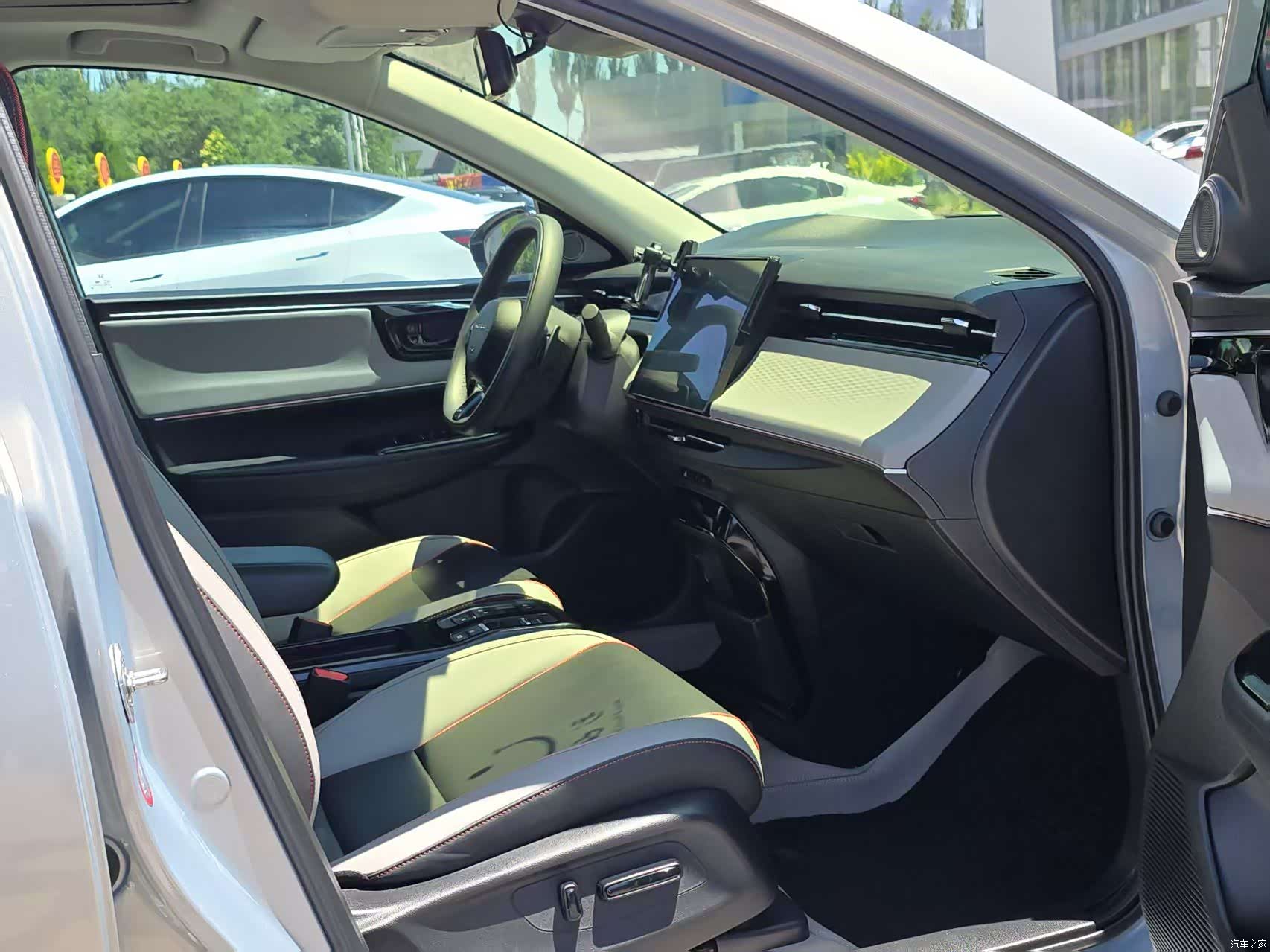 Honda NS2, 2025 4
