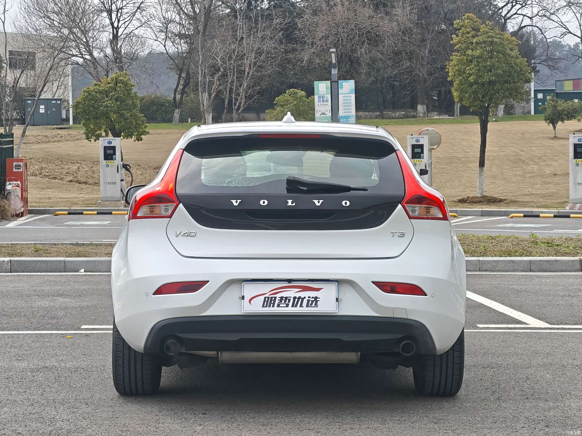 Volvo V40, 2016 все фото