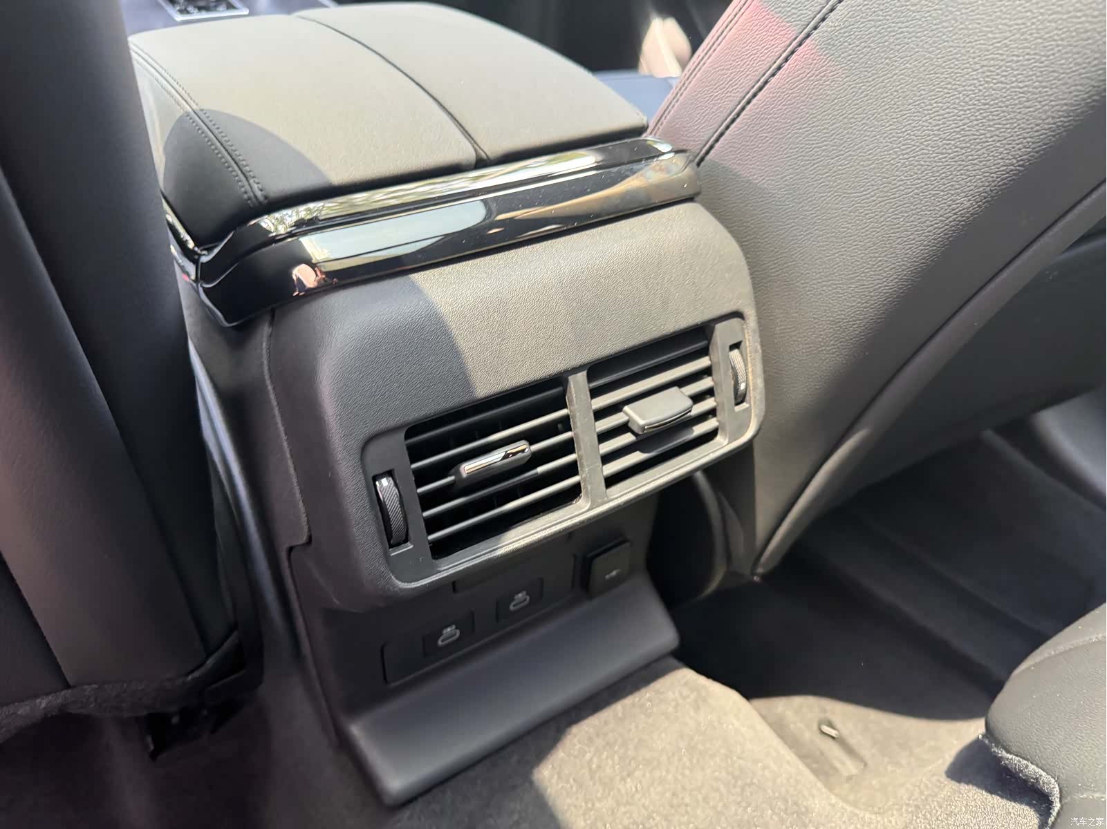 Land Rover Range Rover, 2023 19