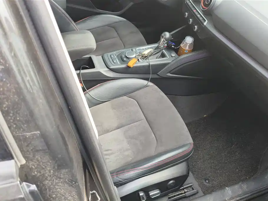 Audi Q2L Audi Q2L