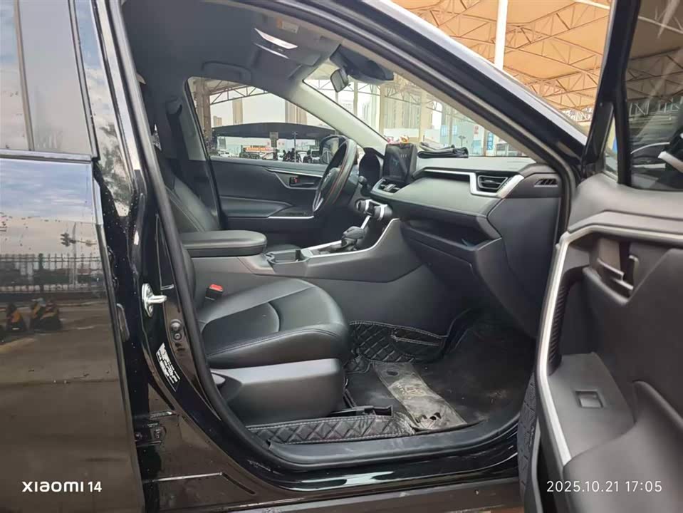 Toyota RAV4 Rongfang