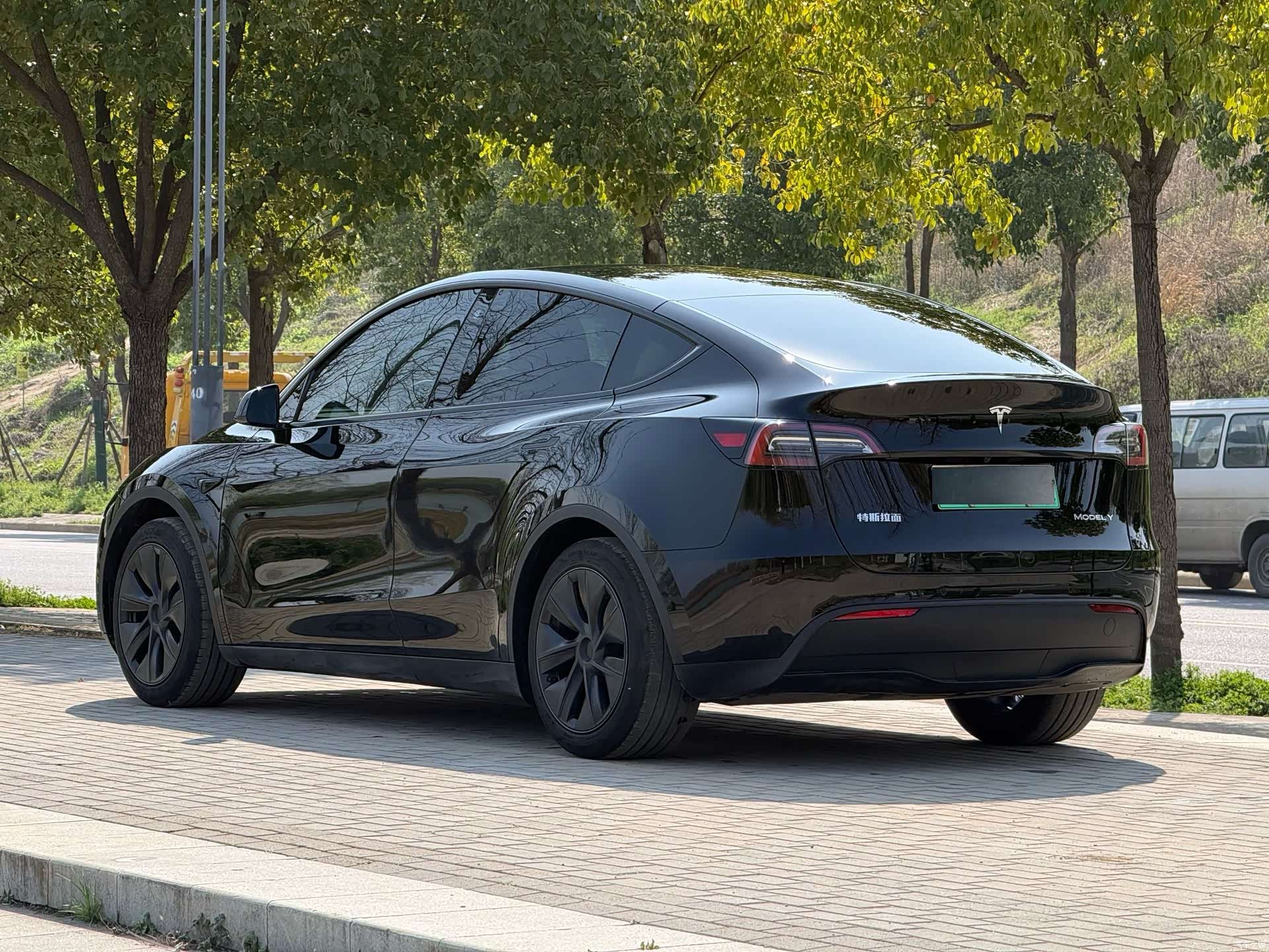Tesla Model Y, 2024 12