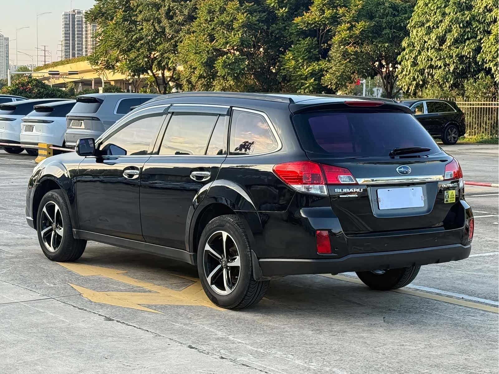 Subaru Outback, 2011 все фото
