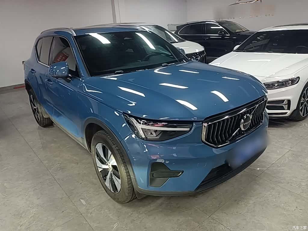 Volvo XC40, 2023 4