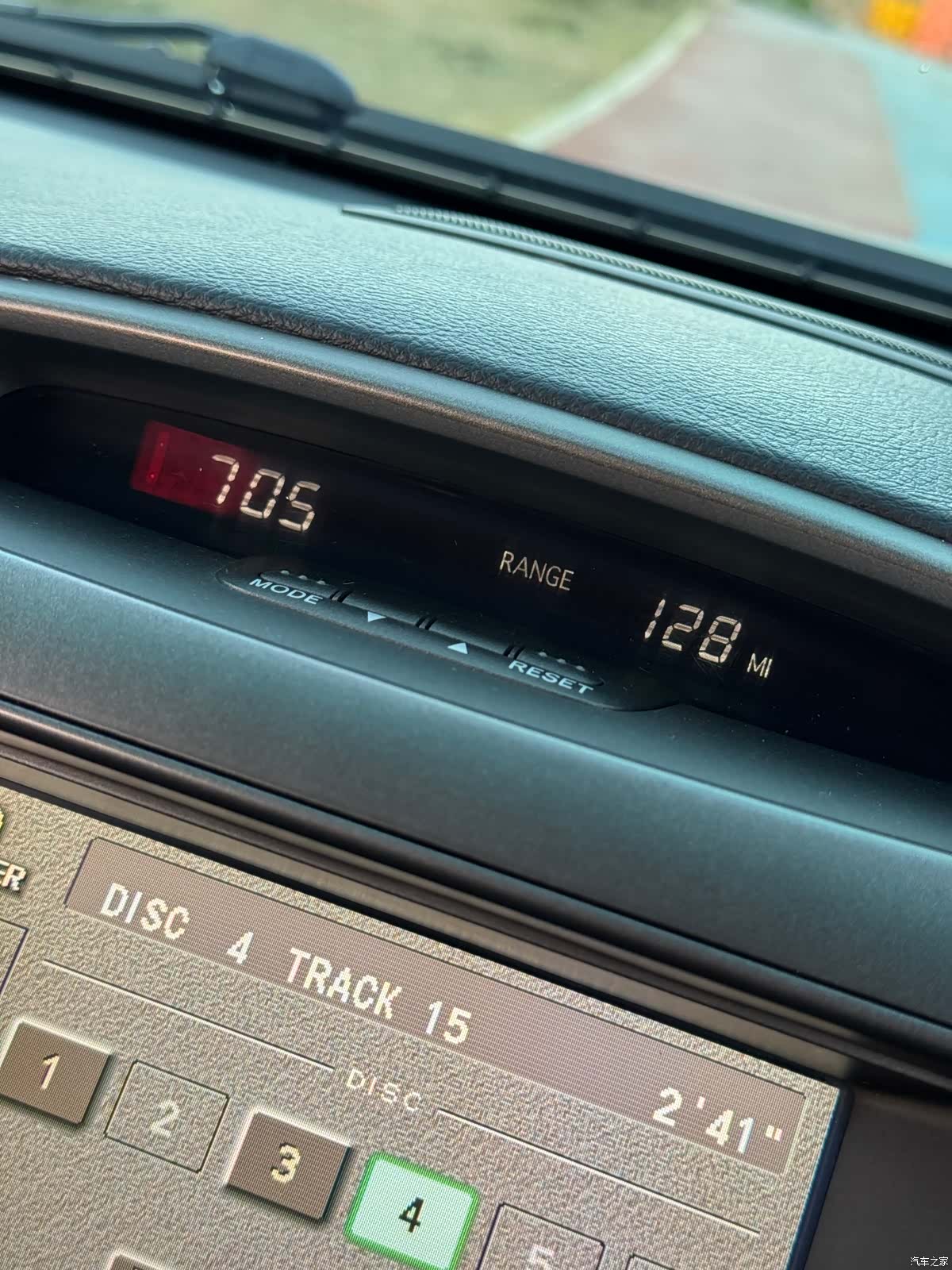 Lexus GX, 2005 28