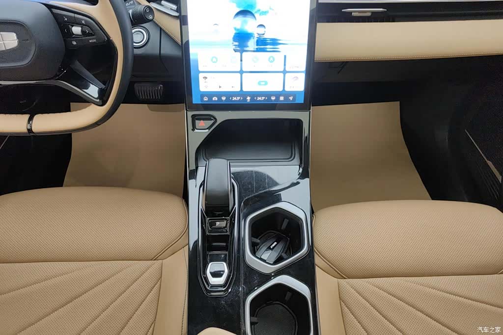 Geely Boyue, 2023 16