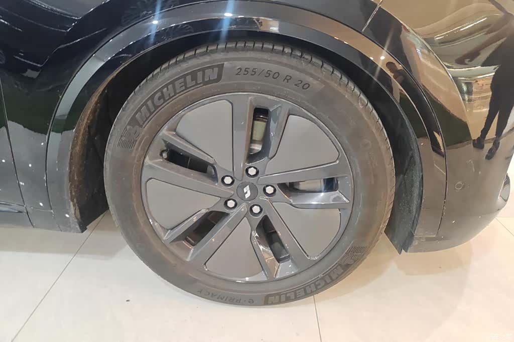 Li Auto L8, 2025 6