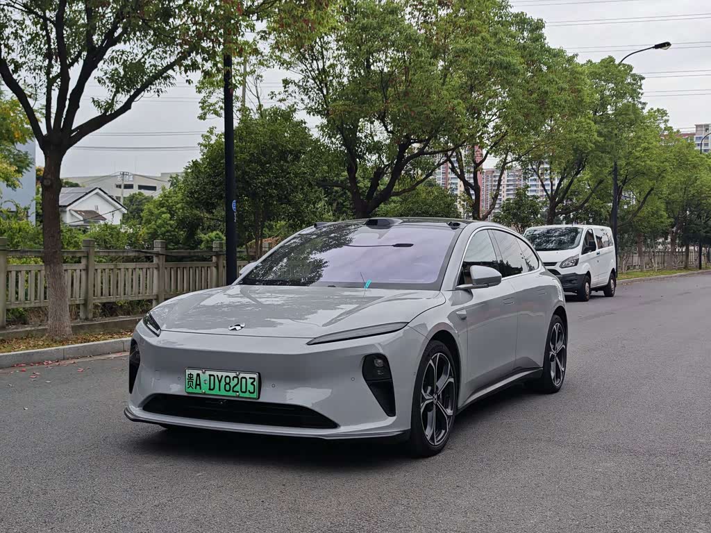 NIO ET5T