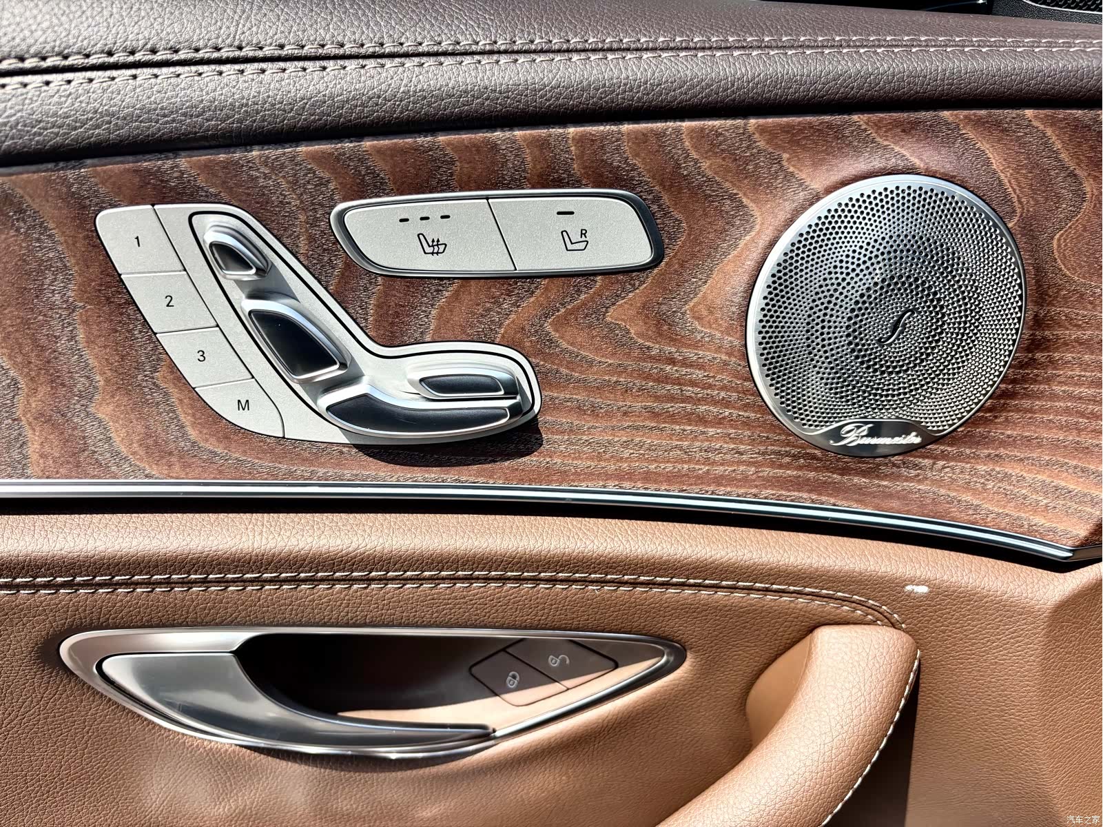 Mercedes-Benz E-Class, 2023 13