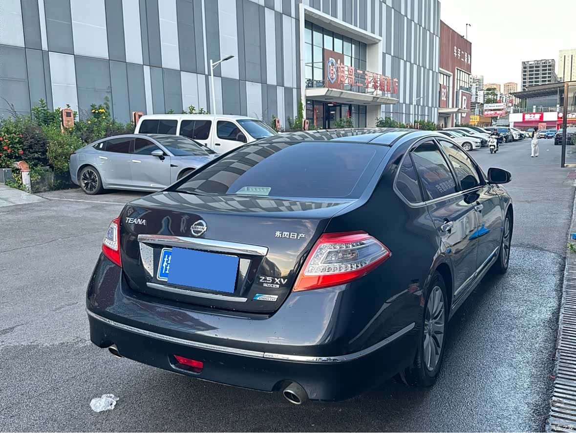 Nissan Teana, 2011 7