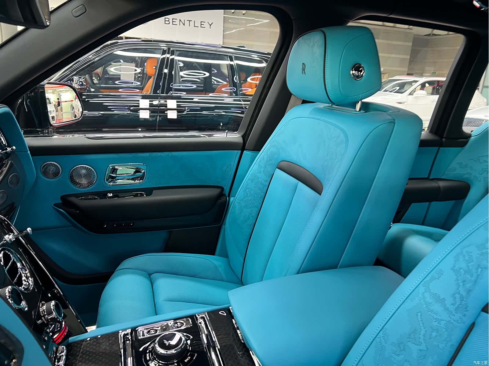 Rolls-Royce Cullinan, 2026 14
