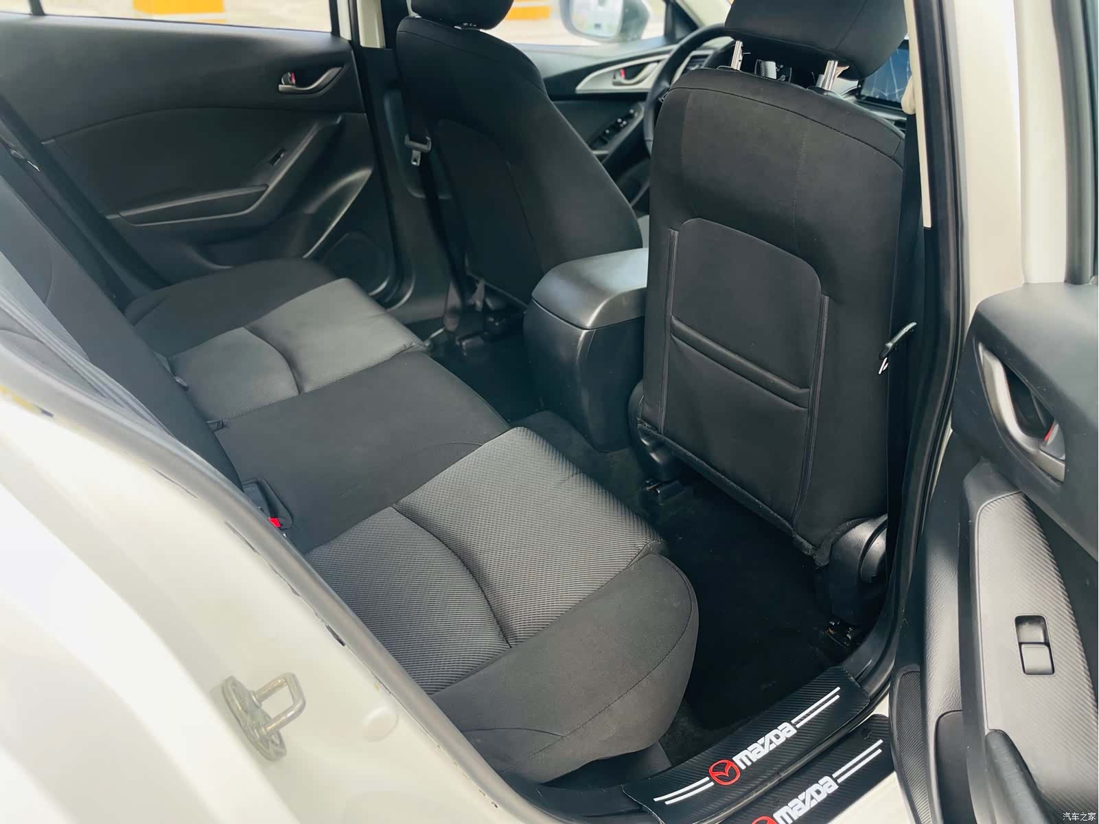 Mazda Mazda3, 2018 7
