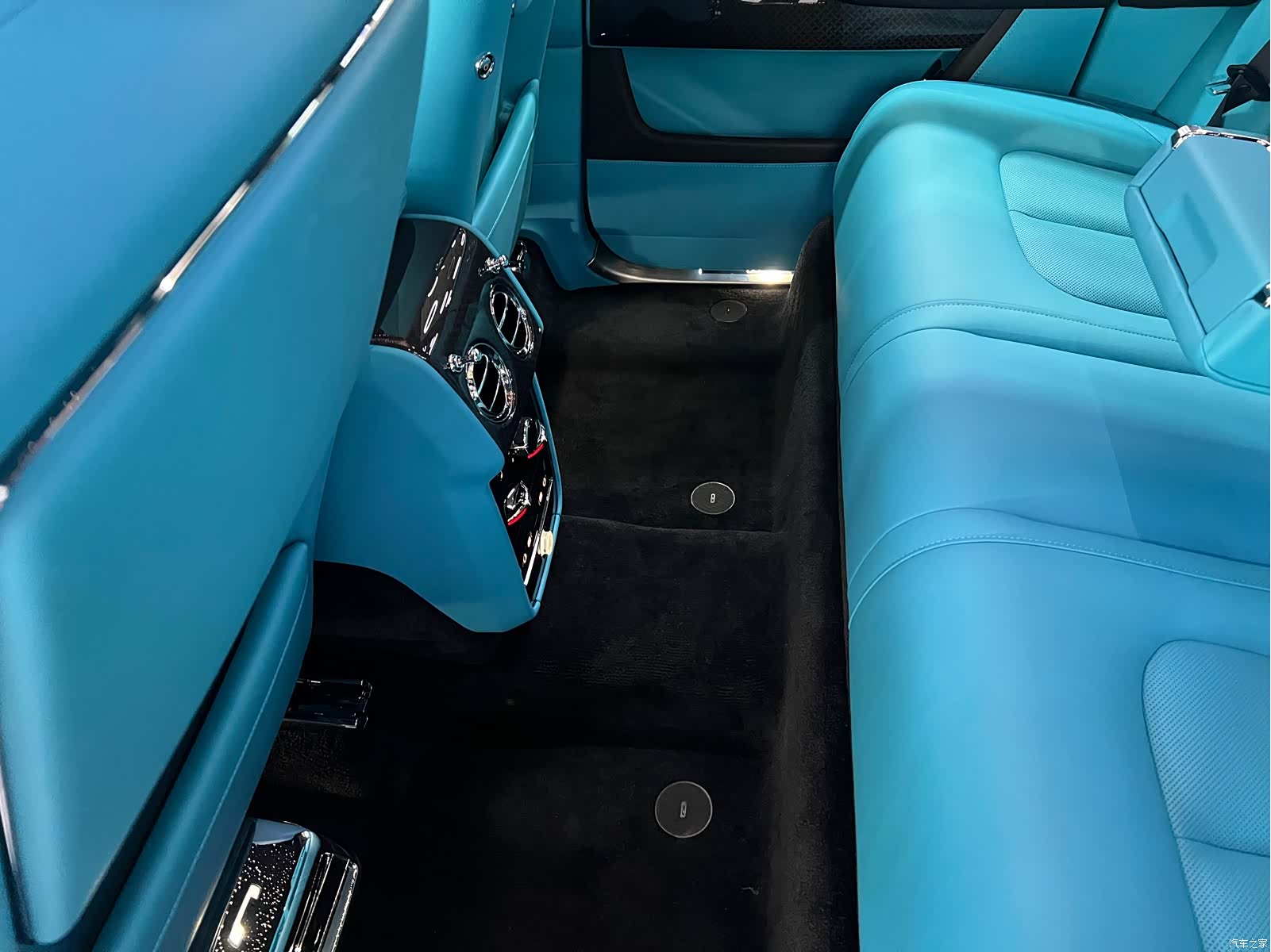 Rolls-Royce Cullinan, 2026 29