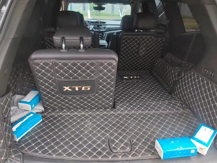 Cadillac XT6