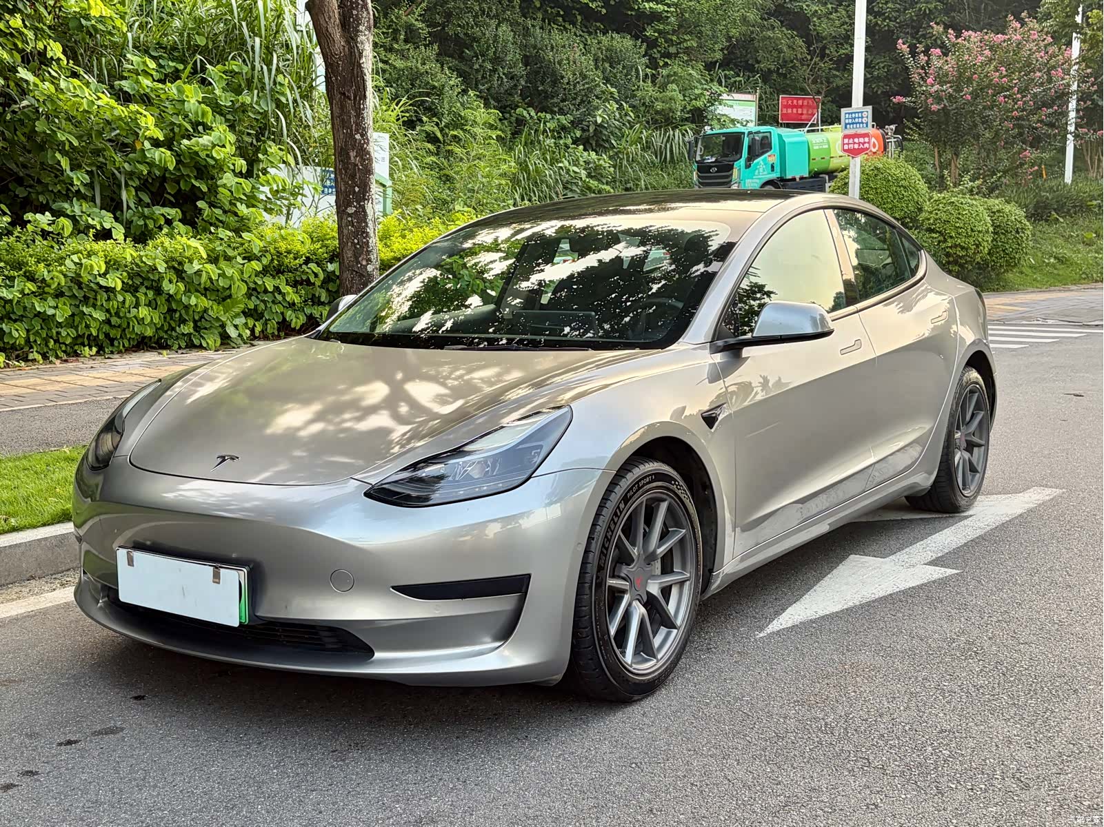 Tesla Model 3, 2022 1