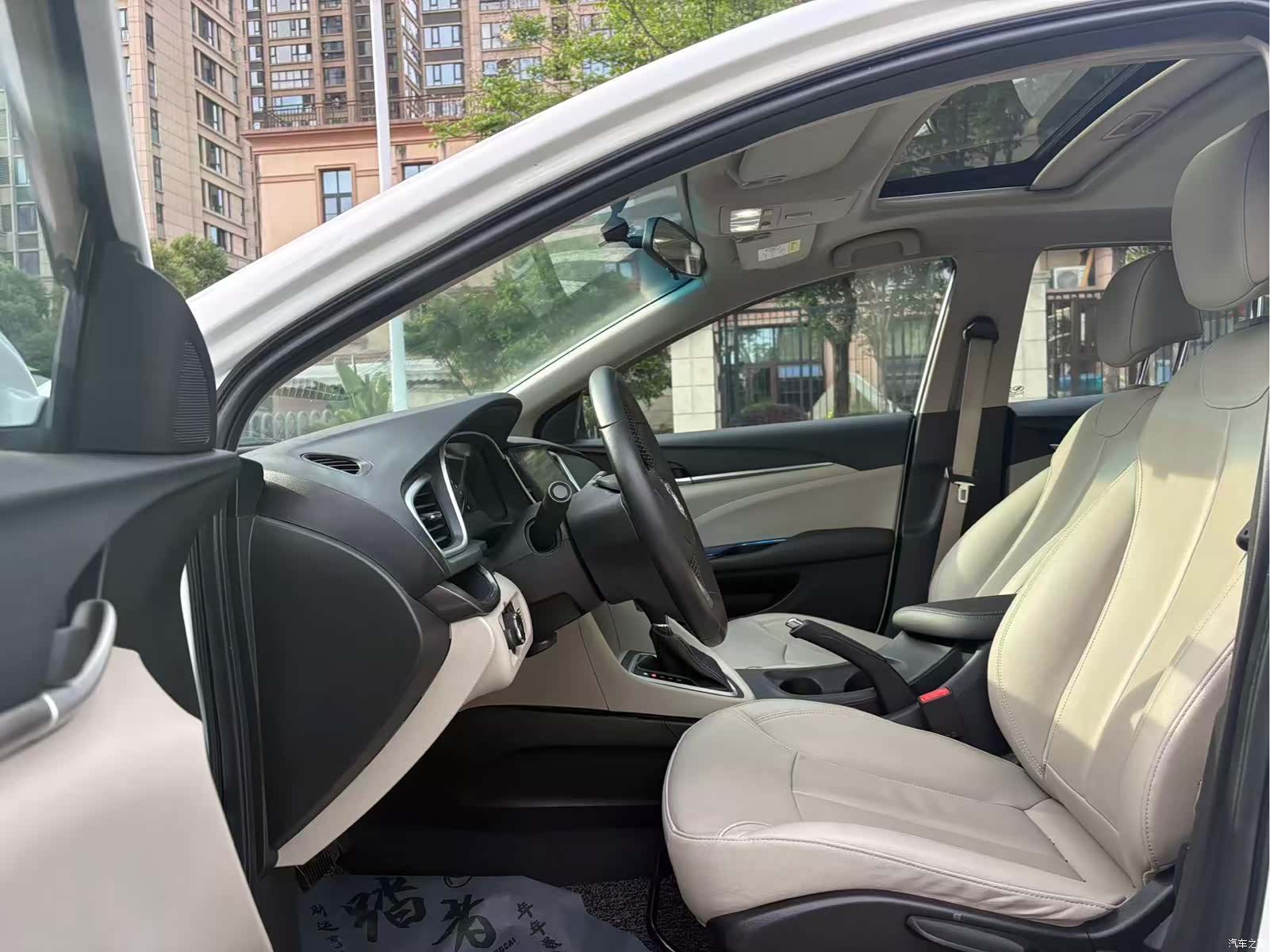 Buick V, 2018 6