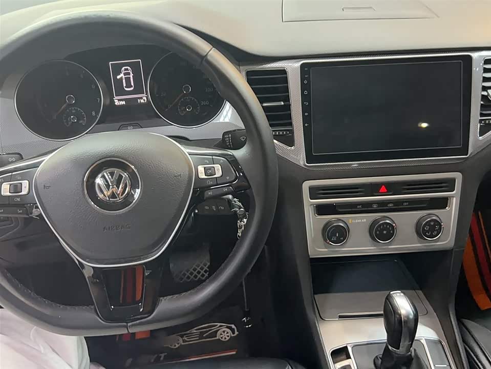 Volkswagen Golf*Jiayu Volkswagen Golf*Jiayu
