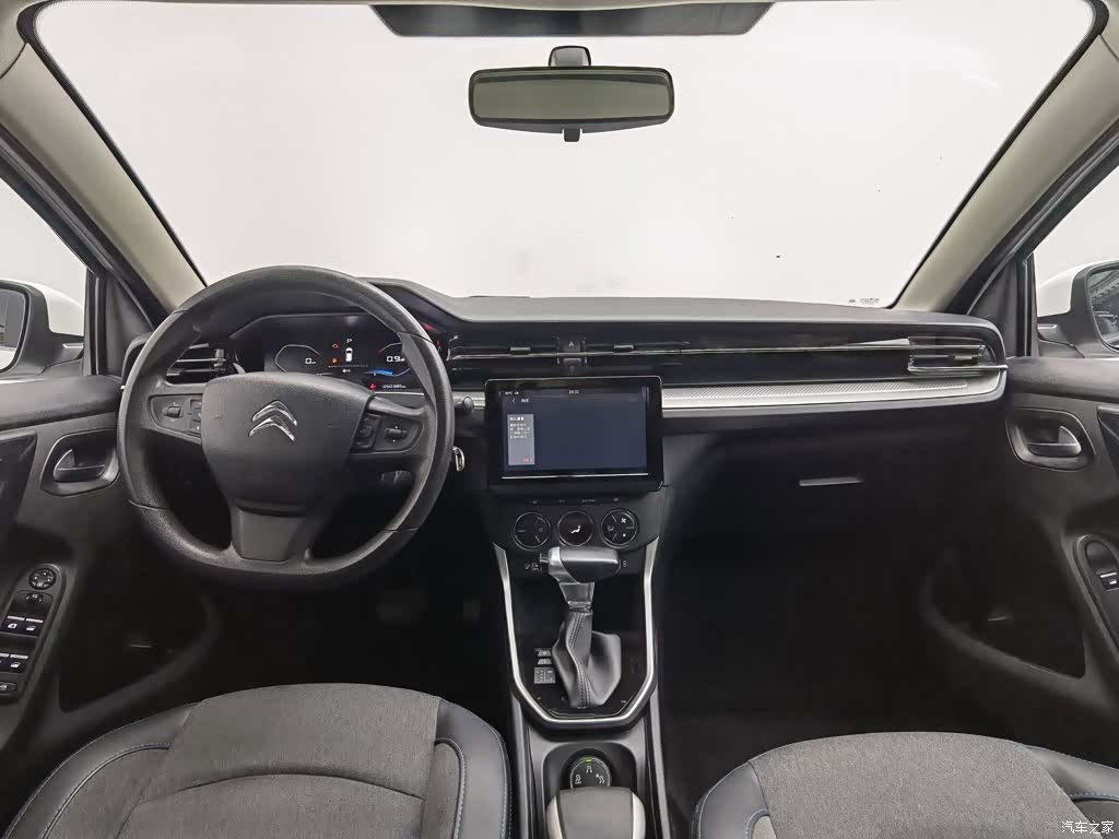 Citroen C3-XR, 2023 все фото