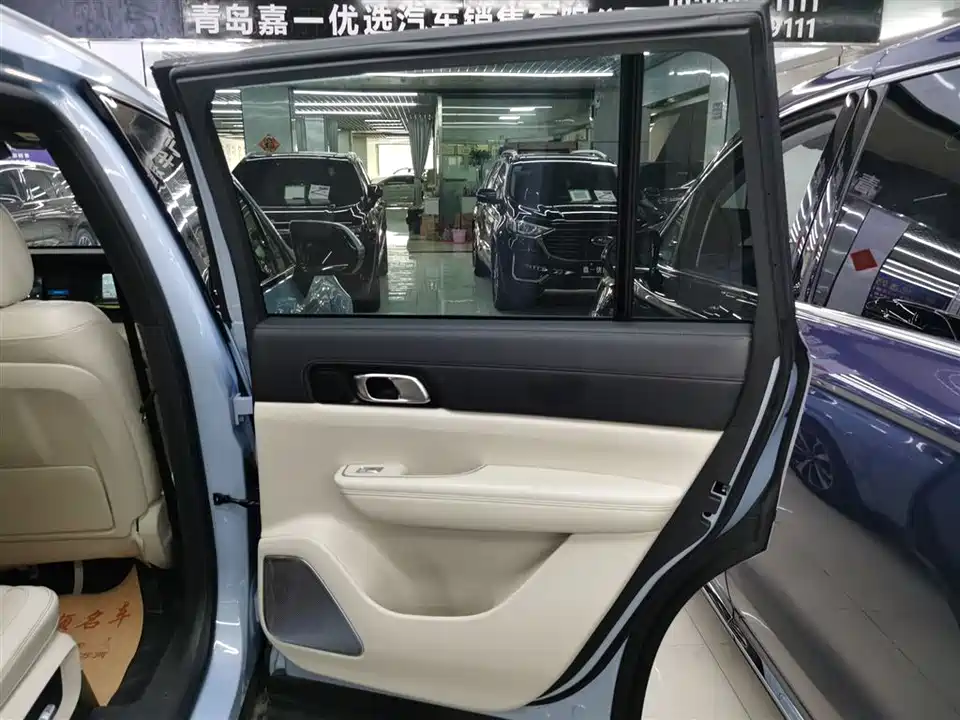Li Auto Ideal ONE