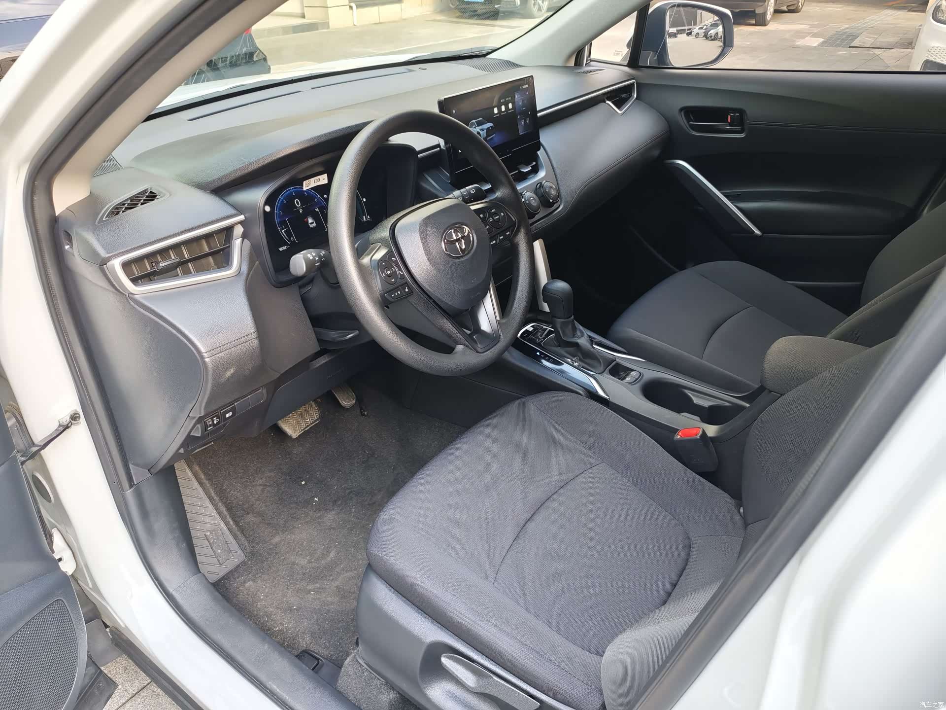 Toyota Corolla, 2023 11