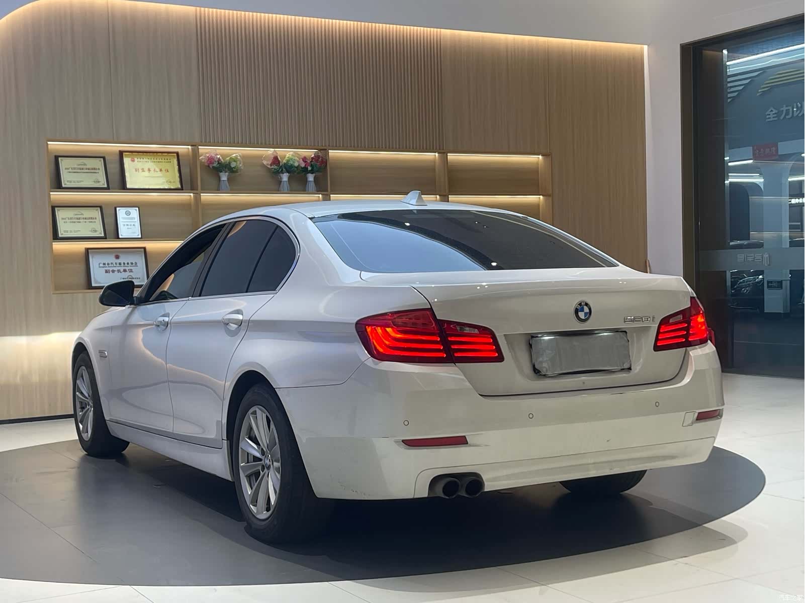 BMW 5 Series, 2016 все фото