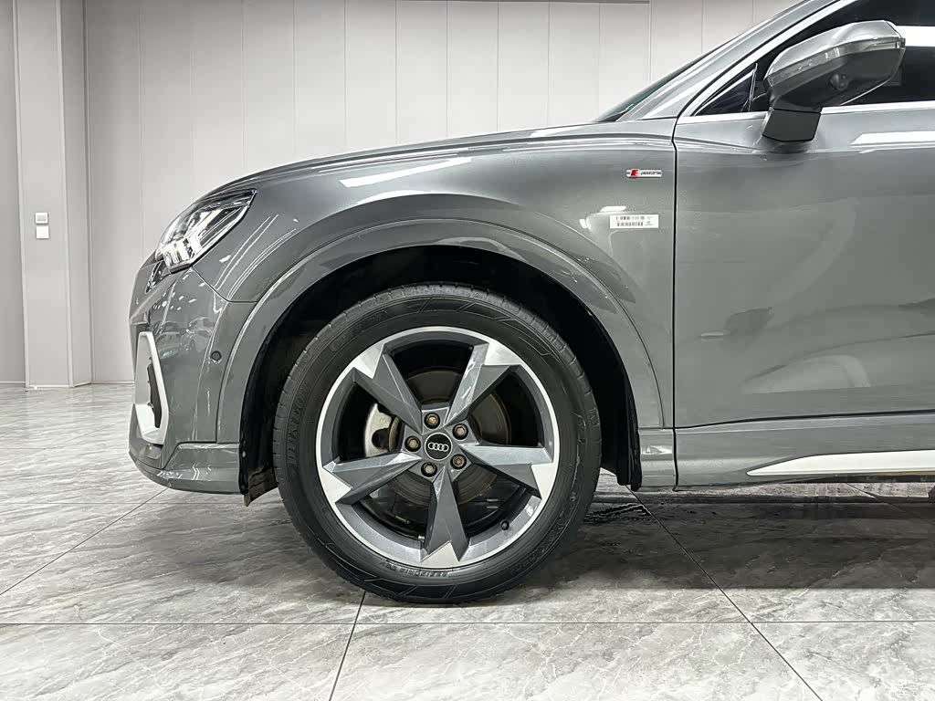 Audi Q3, 2022 8